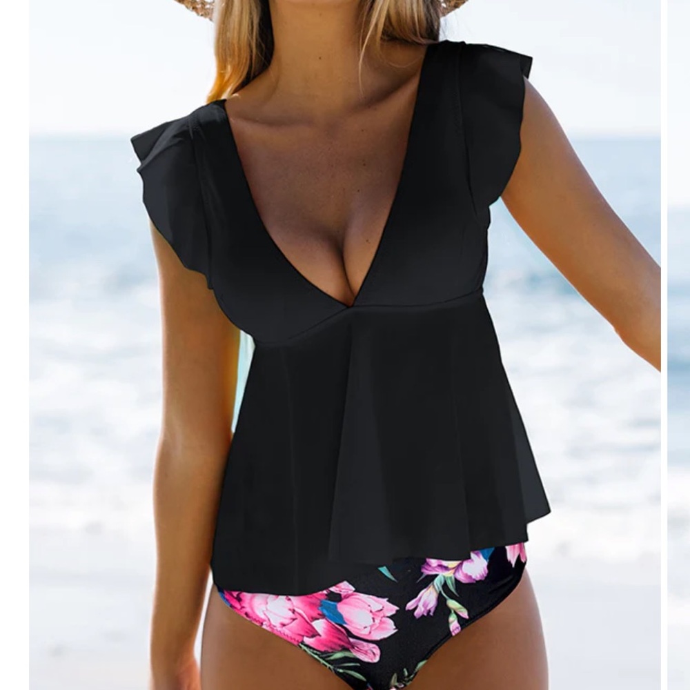 Beachsissi Ruffled Shoulder V Neck Floral Tankini